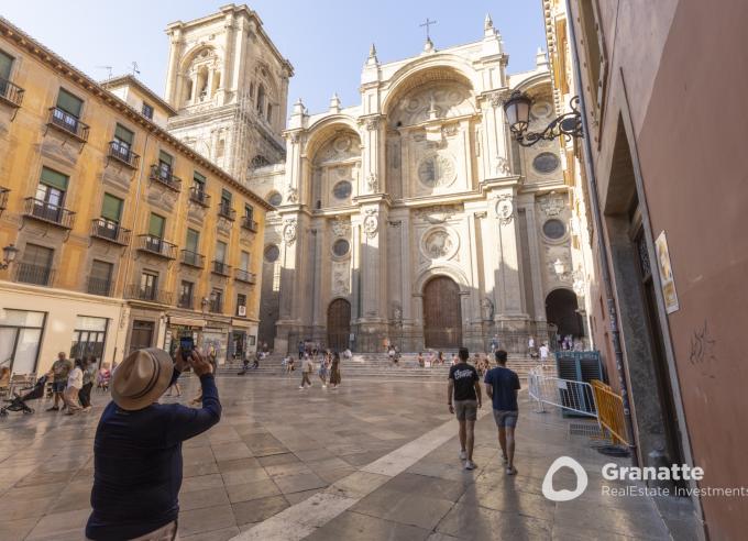 Joya en venta pleno centro de Granada