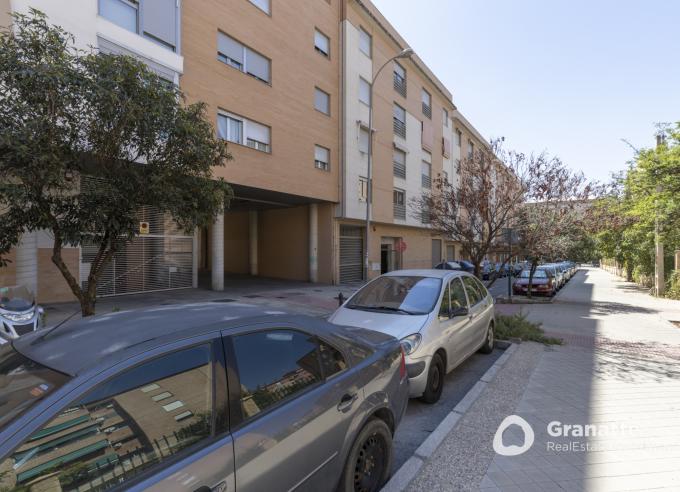 Piso en venta junto Camino Bajo de Huétor