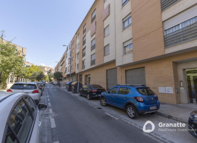 Piso en venta junto Camino Bajo de Huétor