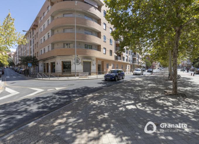 Piso en venta junto Camino Bajo de Huétor