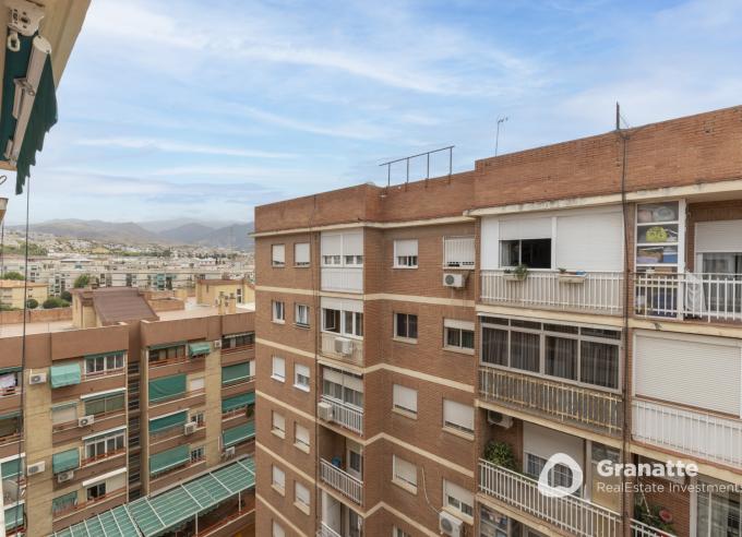 Piso en venta junto Avenida América Vergeles