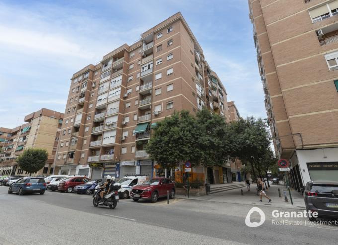 Piso en venta junto Avenida América Vergeles