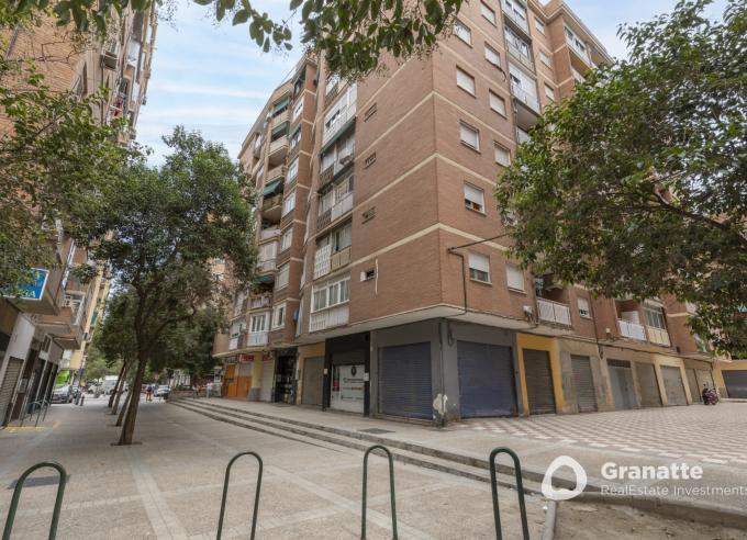 Piso en venta junto Avenida América Vergeles