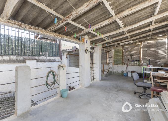 Casa adosada en venta en centro de Granada