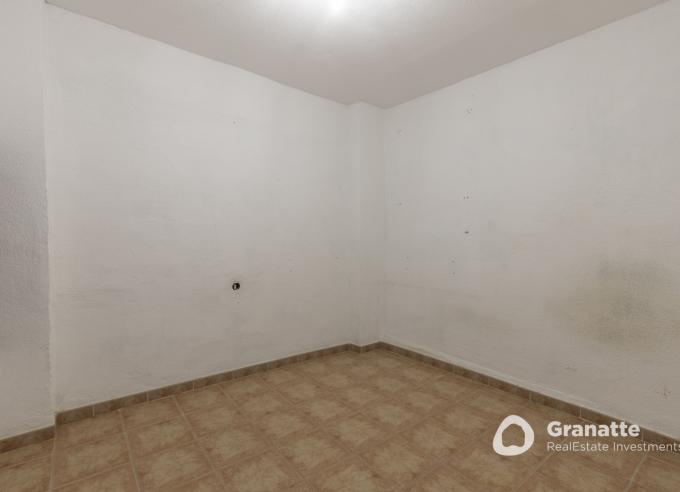 Casa adosada en venta en centro de Granada