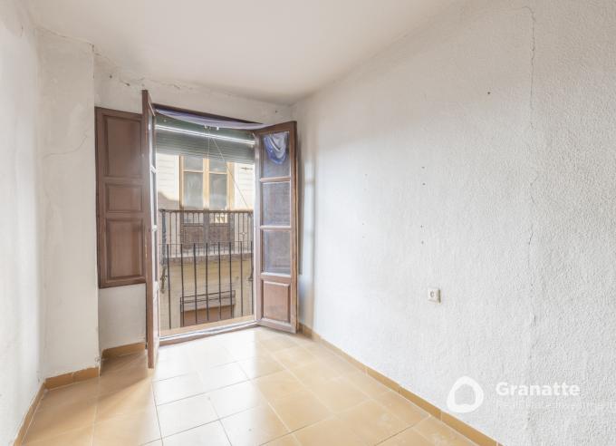 Casa adosada en venta en centro de Granada