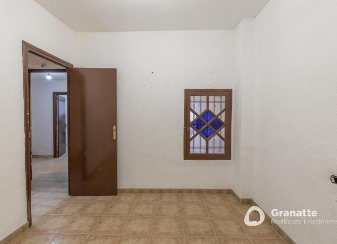 Casa adosada en venta en centro de Granada