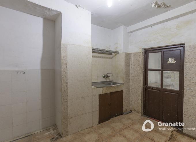 Casa adosada en venta en centro de Granada