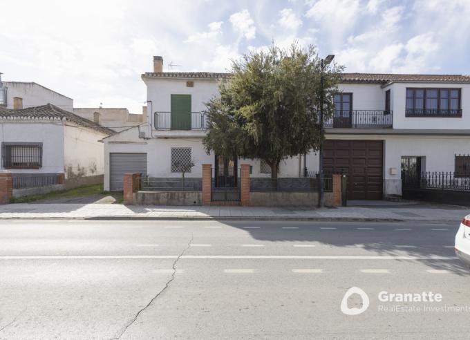 Casa independiente en Cúllar Vega