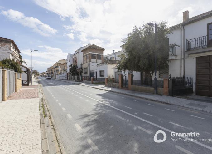 Casa independiente en Cúllar Vega