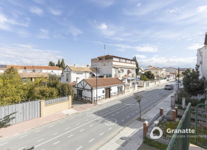 Casa independiente en Cúllar Vega